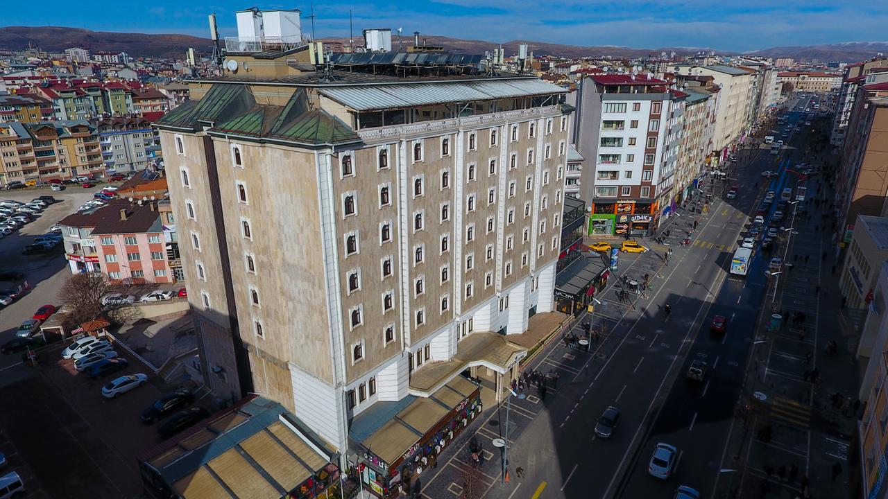 Sivas Bueyuek Hotel Bagian luar foto